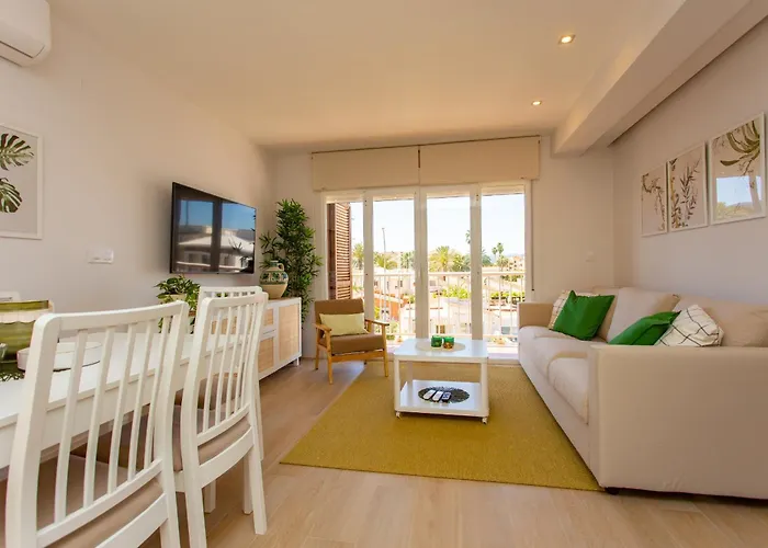 Brisas Apartment *